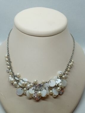 LOFT FAUX PEARL/SHELL NECKLACE